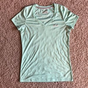 Under Armour Women’s V-Neck Tee